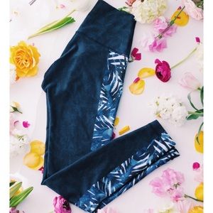 Tone It Up x Bandier blue palm leggings